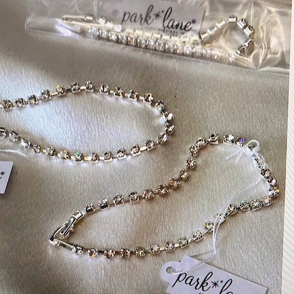 Park lane 7” Austrian Crystal Bracelet Ankle or Wrist